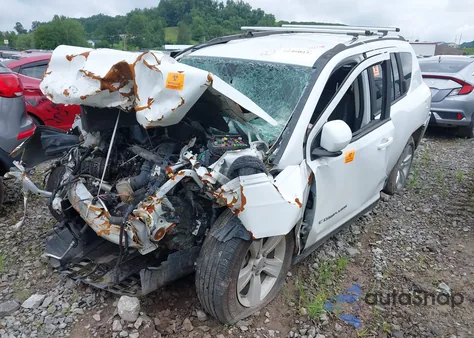 2014 Jeep Compass Latitude из США, поврежденный, VIN 1C4NJDEB3ED866005